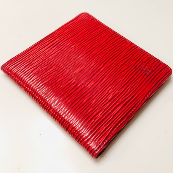 GENUINE LOUIS VUITTON Red Epi Six-Cartes Wallet - Picture 3 of 16